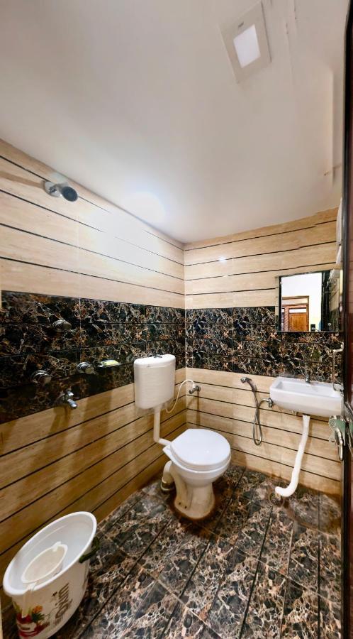 Ferienwohnung Bobby Premium Residency Puri Exterior foto