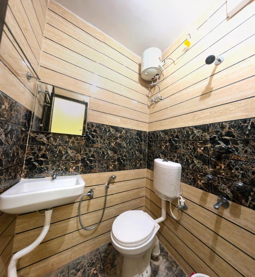 Ferienwohnung Bobby Premium Residency Puri Exterior foto