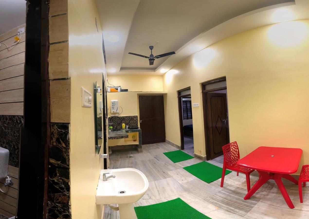 Ferienwohnung Bobby Premium Residency Puri Exterior foto